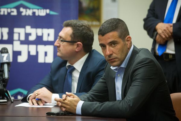 כהנא מודל 2015: שרון גל נואם הערבים מחרימים