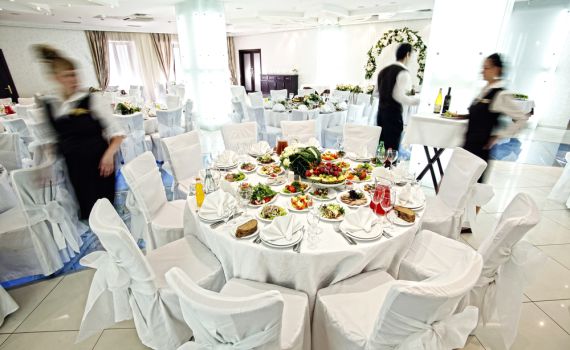 איך לשמור על הדיאטה גם בעונת החתונות