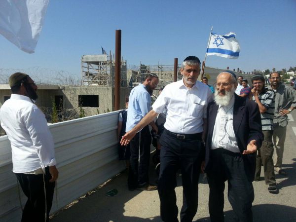 אלי ישי בבית אל: להרוס בתים? רק של מחבלים