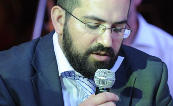 אוספי כסף לשיפוץ הכנסייה שותפים לע"ז