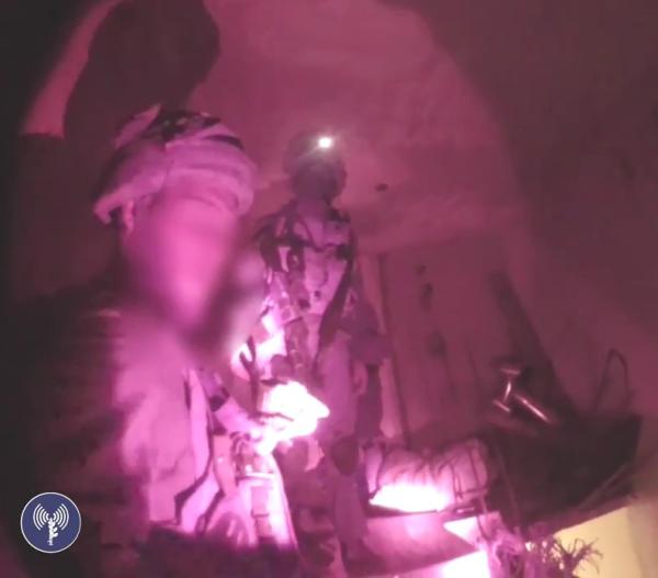 צפו: כוח דובדבן במעצרים לאיתור מבצעי הפיגוע