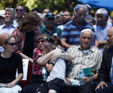 "אני לא רוצה לעמוד מול משפחת שליט"