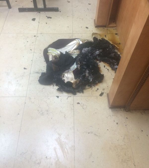 זעזוע: שרפו פרוכת וריססו צלב קרס בבית כנסת