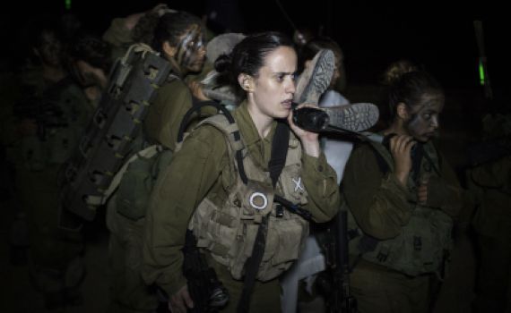 כמה נשים דתיות באמת מתגייסות לצבא, ולאן?