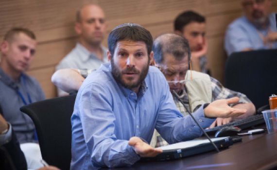 "מכרו את חיילי צה"ל כדי לתת כסף לסמוטריץ'"