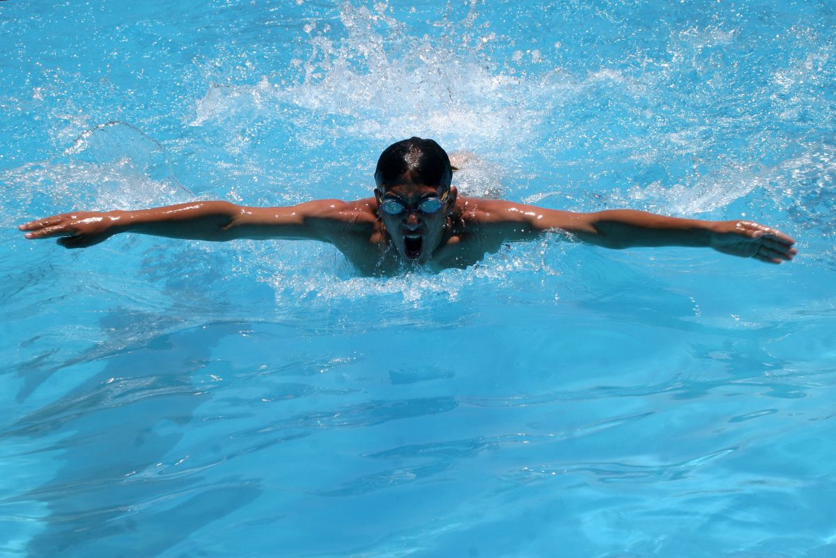 שו"ת: האם בריכת שחיה מועילה לטבילת גבר?