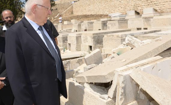 "לא יתכן שלא נוכל לעצור ונדליזם נורא שכזה"