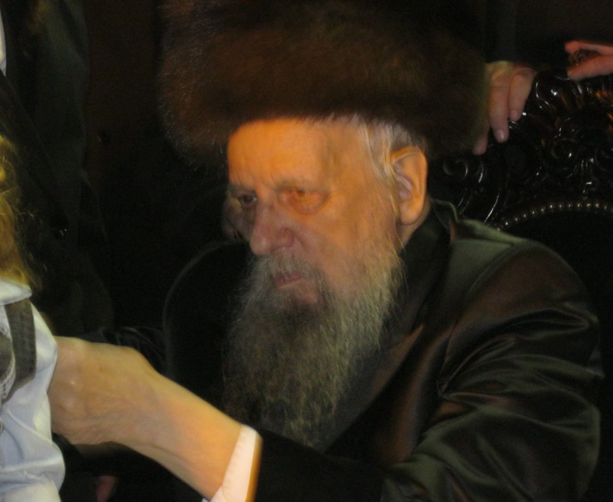 מנהיגות של מאור פנים והשתלבות בקהילה