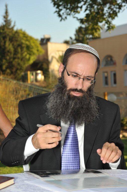 מניין החוצפה והעזות לערער על גדולי ישראל?!