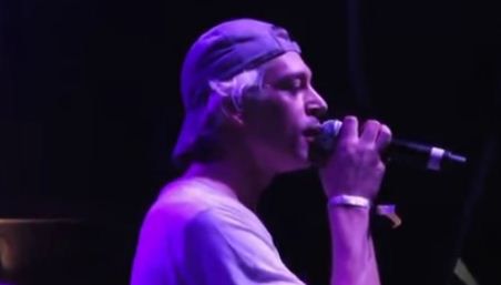 ללא פחד: השיר שמתיסיהו בחר לשיר מול דגלי אש"ף