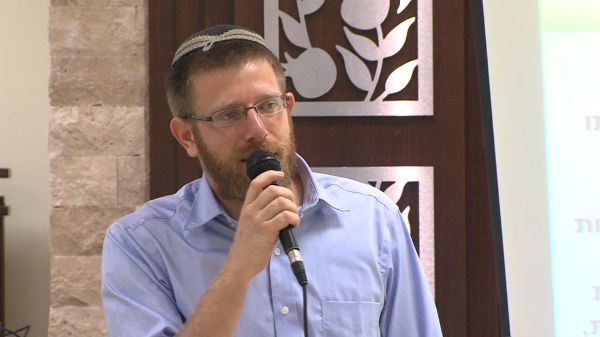 מילים: הרב קוק. לחן אליעזר שמידוב. צפו