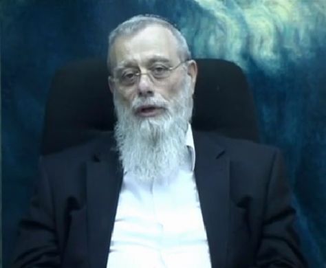 הרב אייזמן: גם הרב מרדכי אליהו היה דיין צעיר