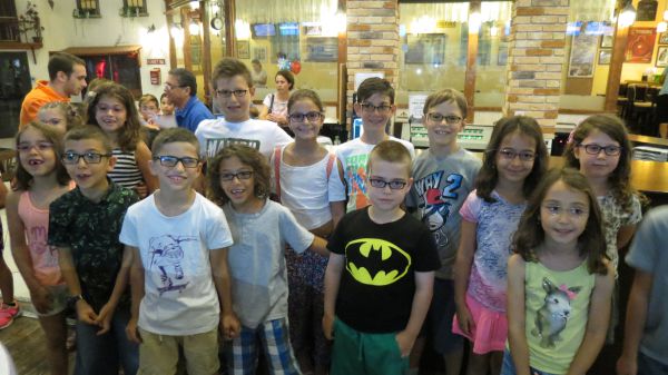 לילד יש בעיות בלימודים? אולי הוא צריך משקפיים