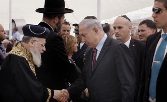 מאמצים למנוע הרס; הרב יוסף: "איסור חמור"