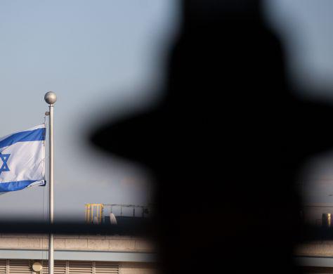 "אסור לחרדים לעזור לציונים במאבק באיראן"