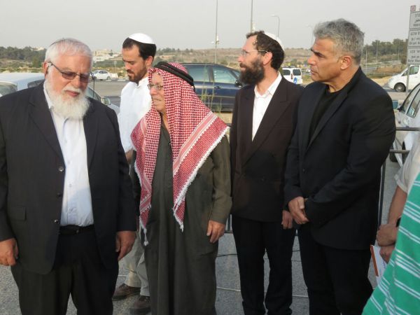 לפיד: 'באנו לתבוע את כבודו של הקדוש ברוך הוא'