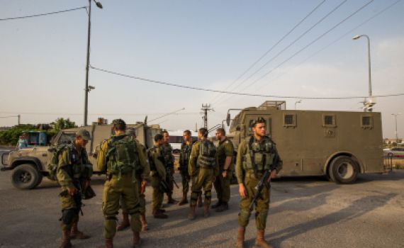 "פקודת גידול הזקן פוגעת בחיילים החילונים"