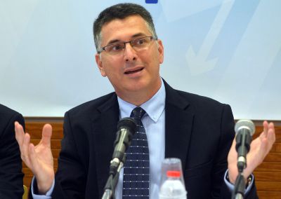 לאחר כשנה: גדעון סער חוזר לחיים הפוליטיים