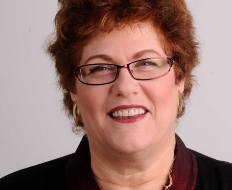 "משרד הכלכלה מעדיף חרדים על זוגות צעירים"