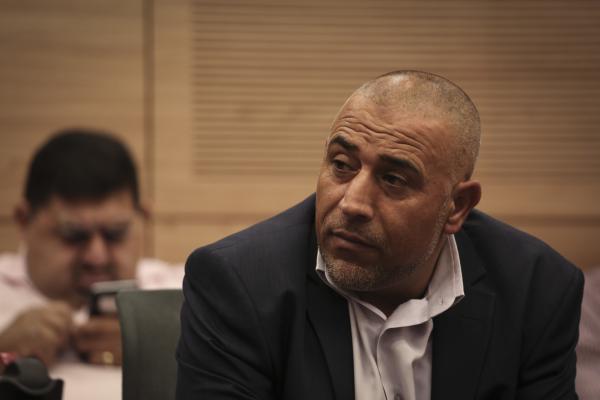 מבוכה: מי נרשם לאתר הבגידות במייל של ח"כ?