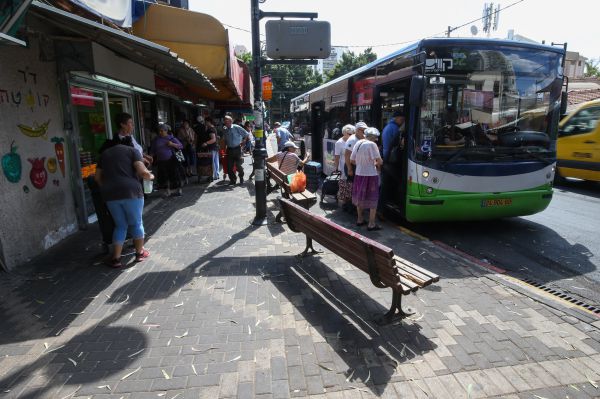 בשורה: השר כץ מוריד את תעריפי הנסיעה בתחב"צ