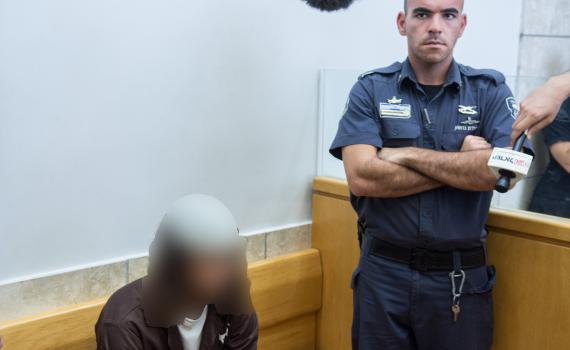 מרדכי מאייר בן 18 יכלא בלא משפט לחצי שנה