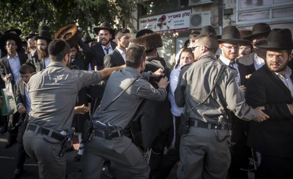 האלימות החרדית נכשלה: ה'יס פלאנט' נפתח בשבת