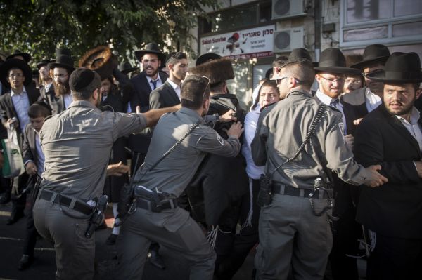 האלימות החרדית נכשלה: ה'יס פלאנט' נפתח בשבת