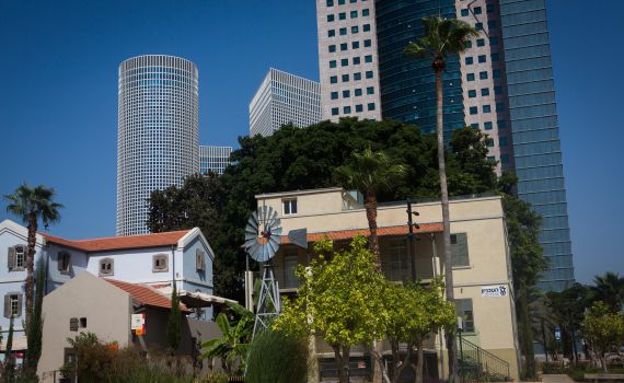 פרופ' אביעד הכהן: חוזה שמחייב עבודה בשבת – בטל