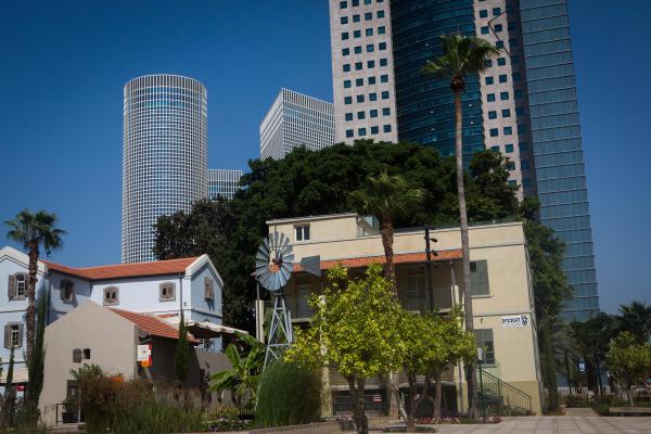 פרופ' אביעד הכהן: חוזה שמחייב עבודה בשבת – בטל