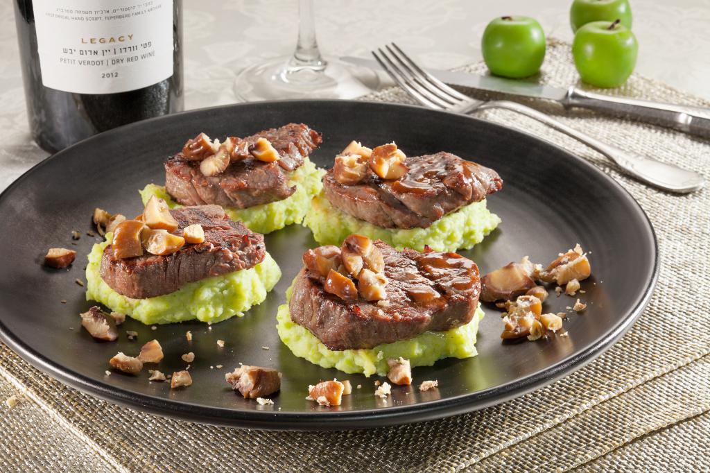 תחדשו: מתכון למדליוני פילה ברוטב ערמונים