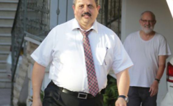 רוני אלשיך: "הערכים גברו על החלומות"