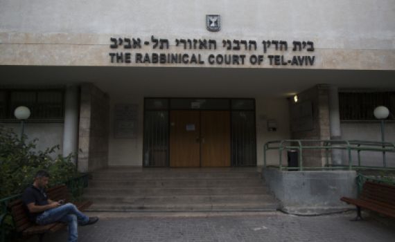 פסק חדש: בדיני ממונות יש לפנות לדין תורה