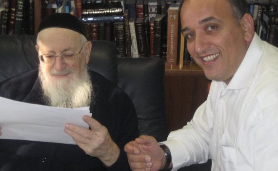 "בזכות יאיר לפיד מאות בתי כנסת נבנו השנה"