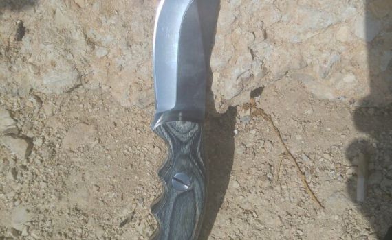 ערבי ניסה לדקור לוחמים בצומת תפוח ונעצר