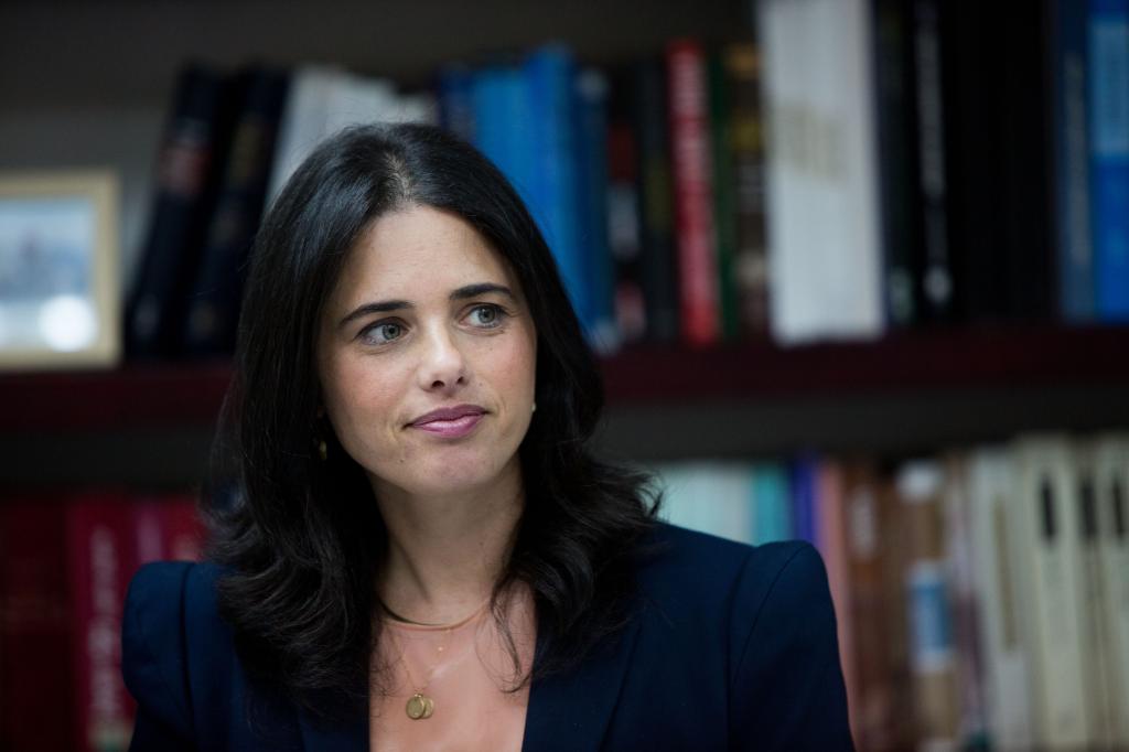 שקד בהתקפה: "מדינת ישראל חולה במשפטטת"