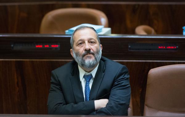 הסיבה האמיתית לפרישת דרעי ממשרד הכלכלה