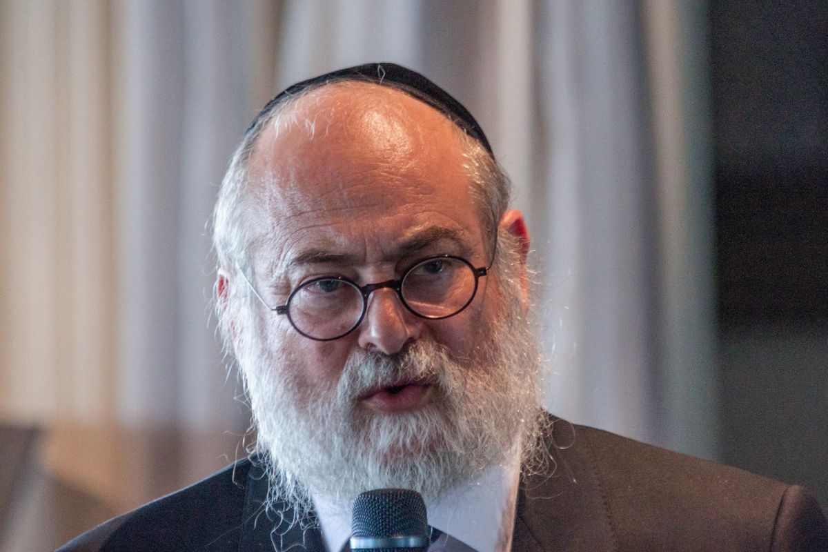 אירופה מסוכנת: רבה של הולנד הוזהר מהתנקשות