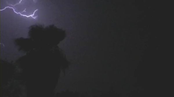 מרהיב: "לילה של אור במקום הנמוך בעולם"