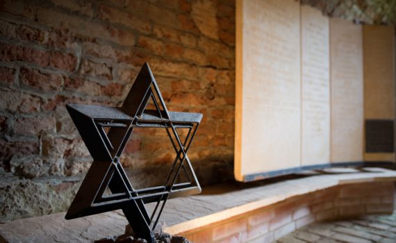 כך נראתה מערכת השעות של ילדי השואה בגטו