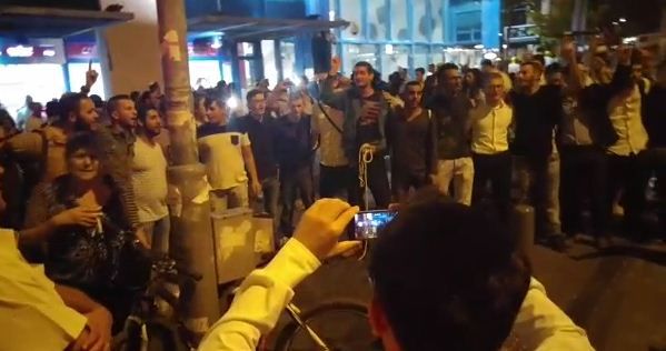 מפגן של אחדות: שירת התקווה לאחר הפיגוע