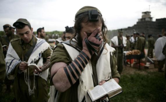 חייל מ'נצח יהודה' הודח כי הצדיק את רצח רבין