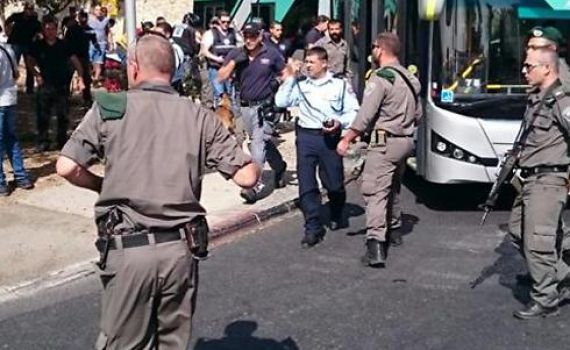 שלושה הרוגים ו-16 פצועים בשני פיגועים בירושלים