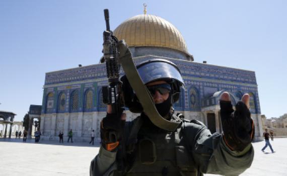 להוסיף אומץ, זוהי הוראת השעה / דעה