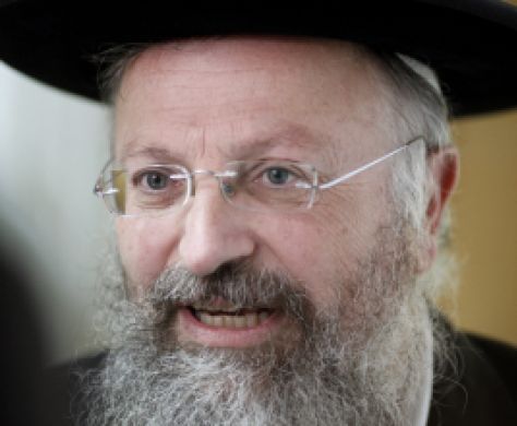 פנייה לרב אליהו: "אמירתך – זלזול בתלמידי חכמים"