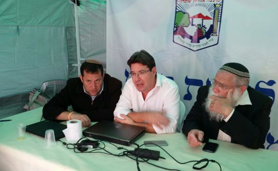 צפו: שרי וחברי הכנסת של הימין נגד נתניהו