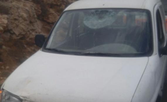 פיגוע דקירה ליד מיצד: הנדקר הניס את המחבלים