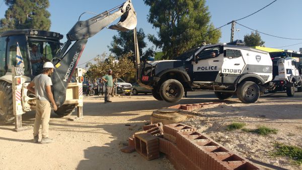 ביצהר מכשילים שוטרים או עוזרים להם? צפו