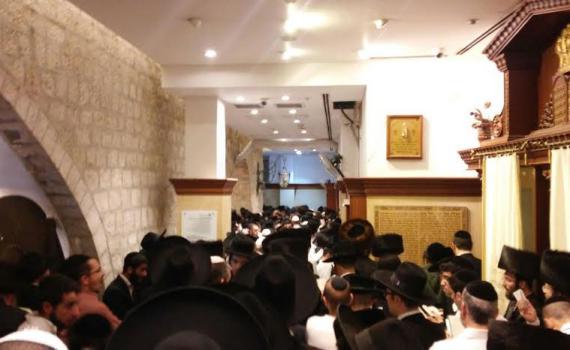 תיעוד: אלפים בהילולת רחל אימנו בקבר רחל