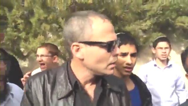 אחרי התקיפה: יואל חסון מגיש את 'חוק רועי שרון'